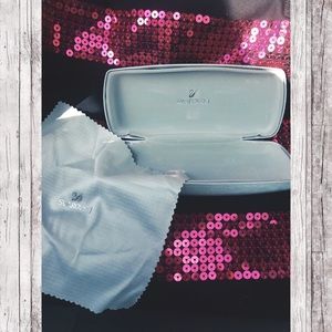 ✨💎Swarovski Eye Glass Case w/Cloth
